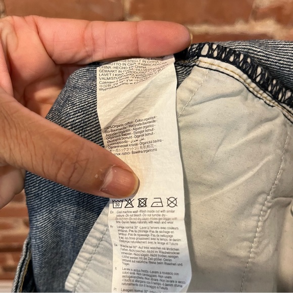 Rolla’s Classic Straight High Rise Regular Fit Size 27 Distressed Raw Hem Crop - Picture 3 of 10
